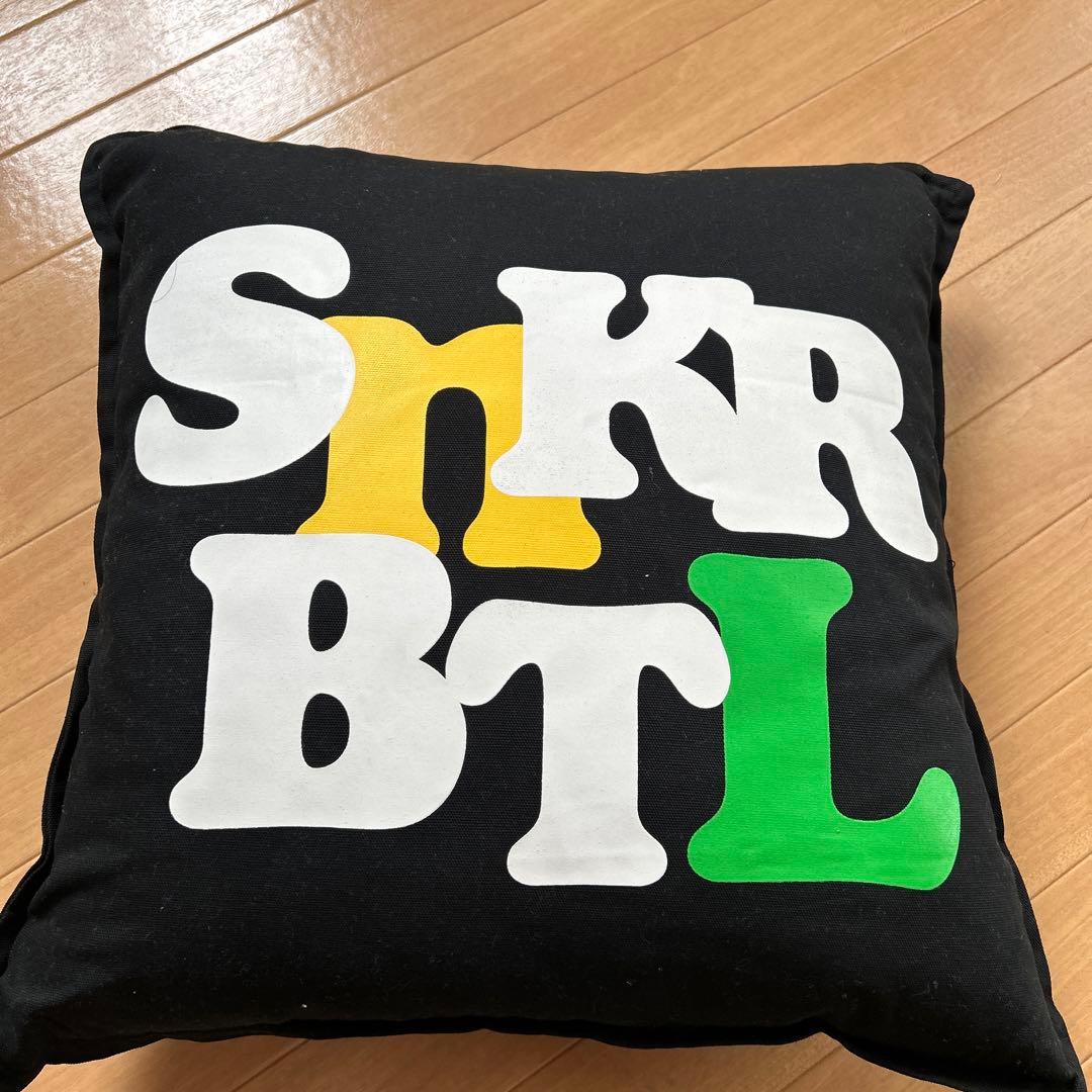 ペイントハウス　クッション