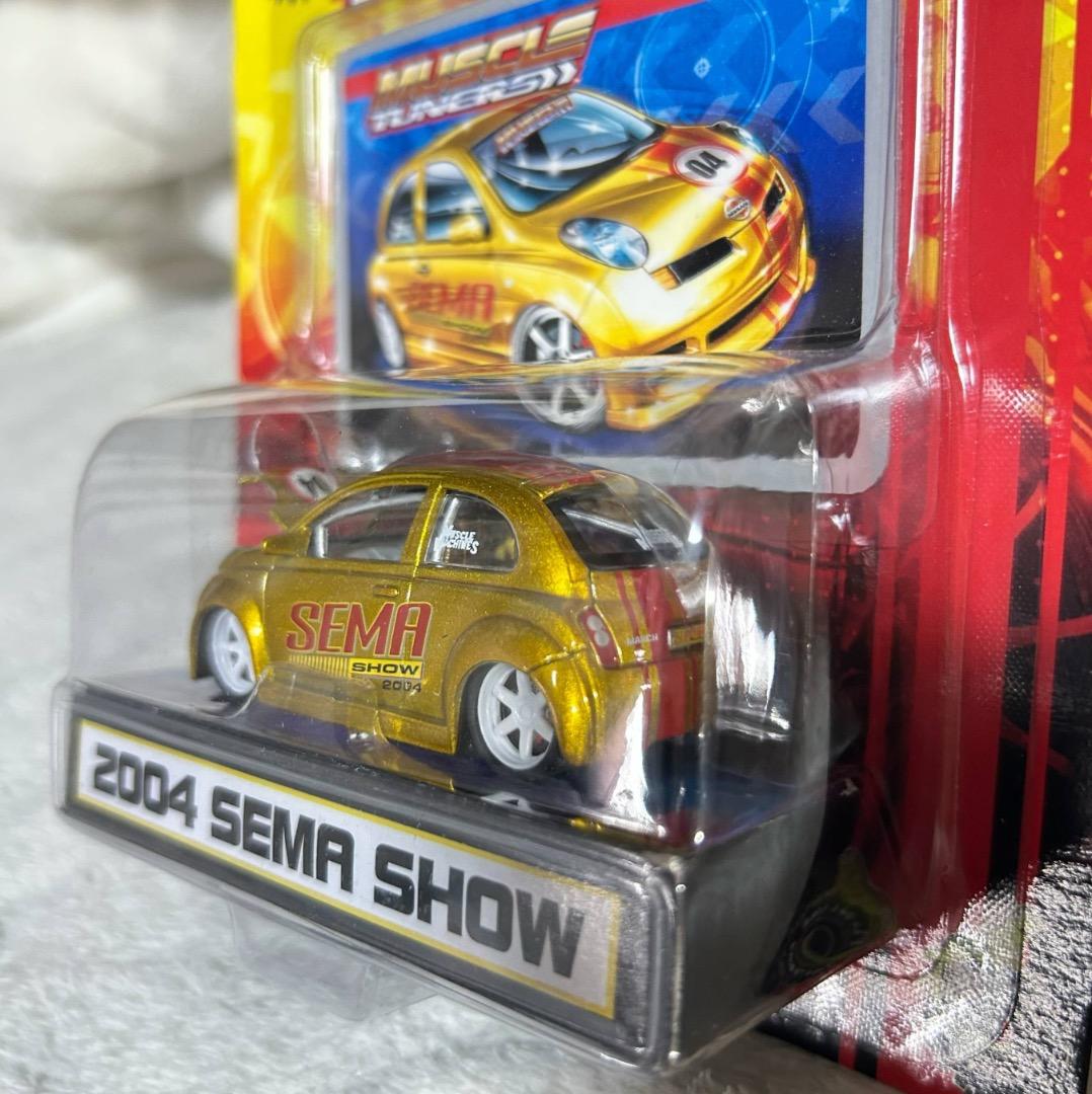 ミニカー 1/64 MUSCLE MACHINES TUNERS NISSAN MARCH