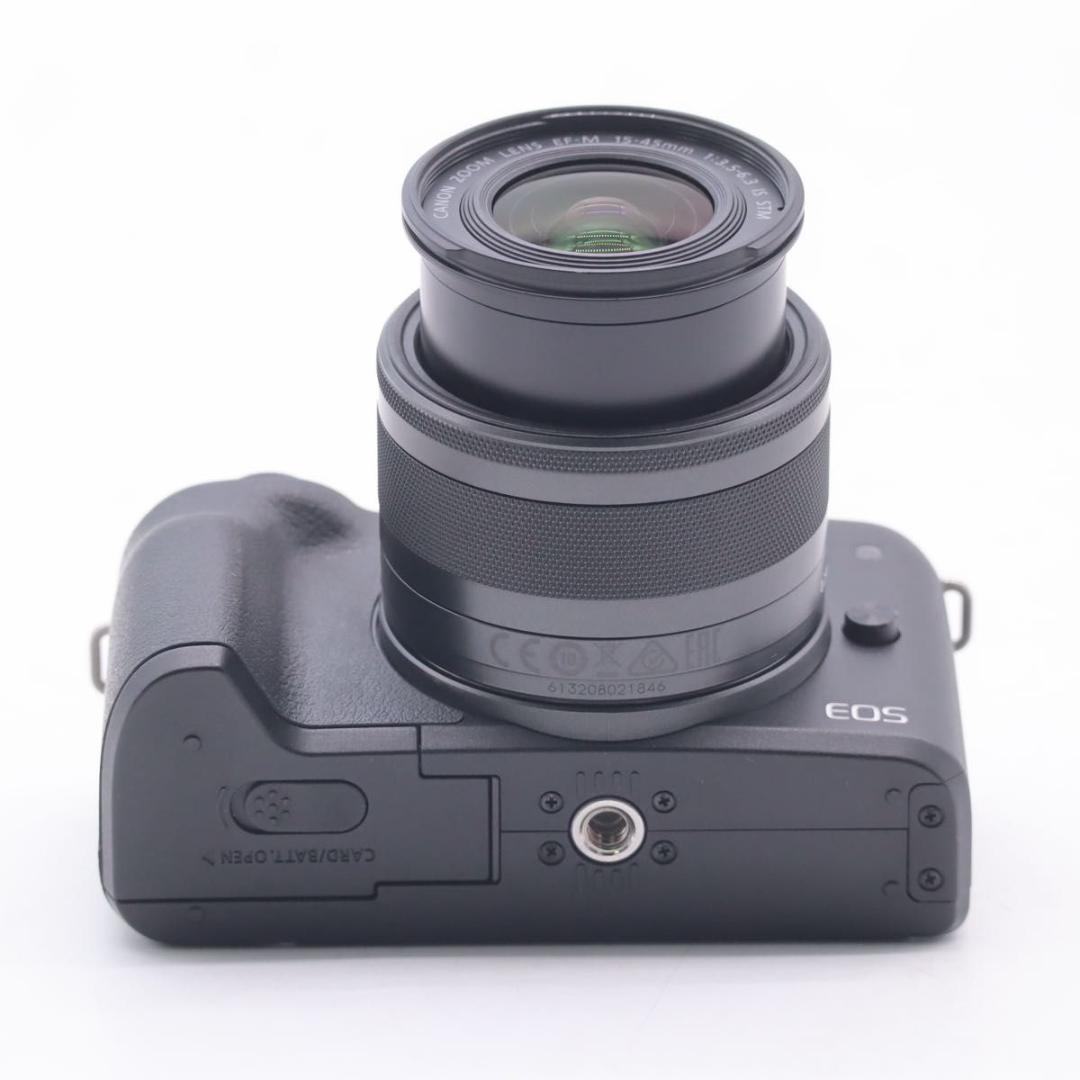 Canon EOS Kiss M 標準ズームキット ブラック