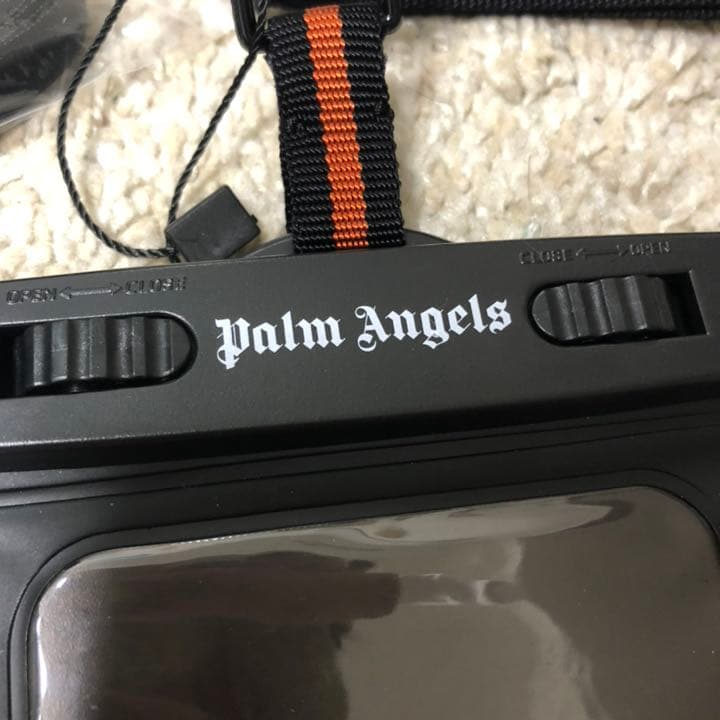 新品/定価2万円 Palm angels 防水 スマホケース