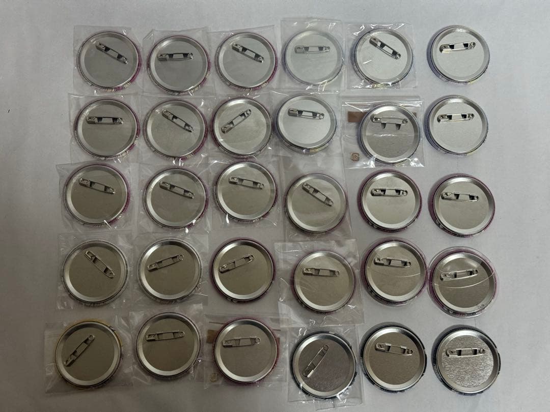 ラブライブ！蓮ノ空女学院スクールアイドルクラブ　ライブ限定大沢瑠璃乃丸缶　30個