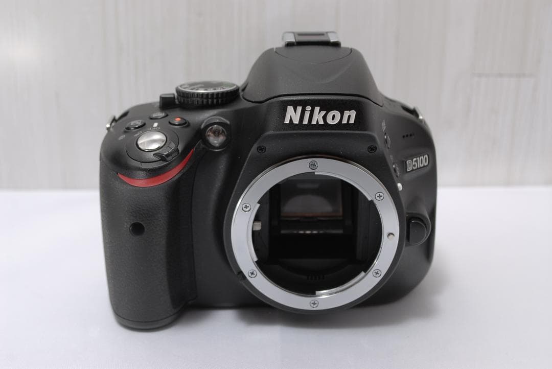 ✨一眼レフデビュー✨Nikon D5100 ダブルズームキット スマホ転送