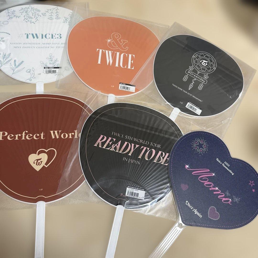 TWICモモ　うちわとカバーケース　まとめ売り