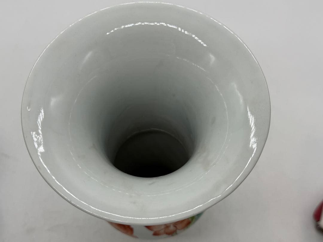 中国　色絵瓶　蓮　康熙年製銘　送料込み251127