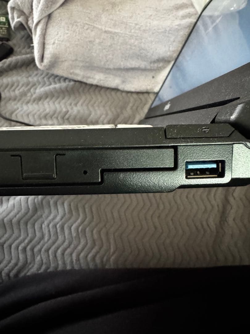 Fujitsu LIFEBOOK 15.6インチ ノートPC