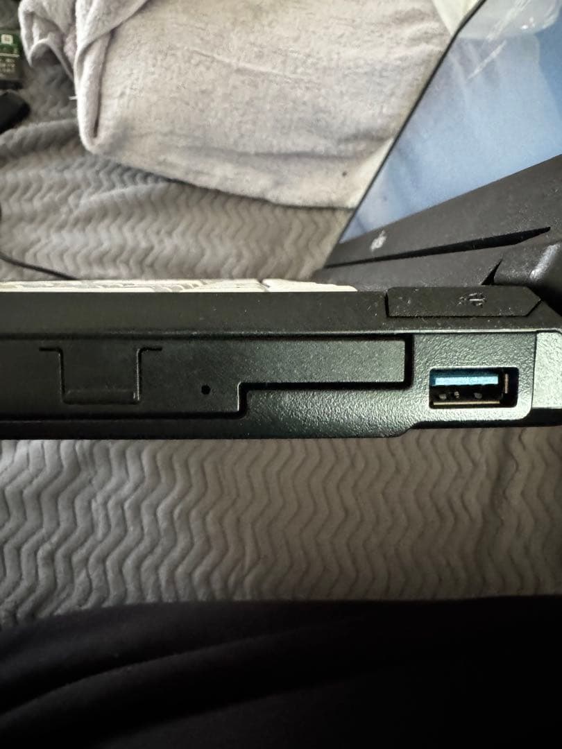 Fujitsu LIFEBOOK 15.6インチ ノートPC