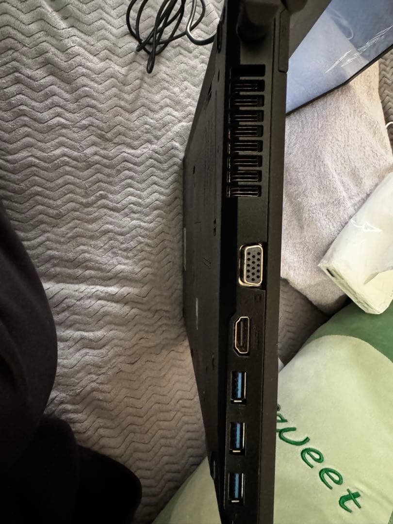 Fujitsu LIFEBOOK 15.6インチ ノートPC