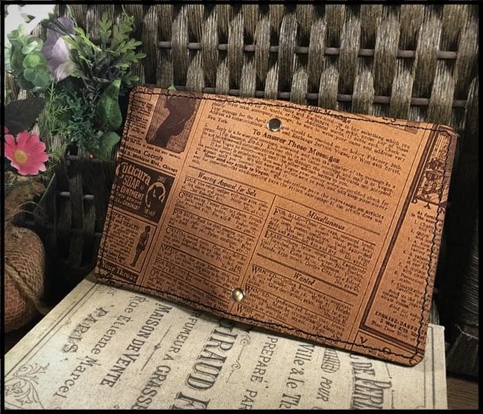 システム手帳 栃木レザー 英字新聞柄 バイブルサイズ 名入れ Polilavo