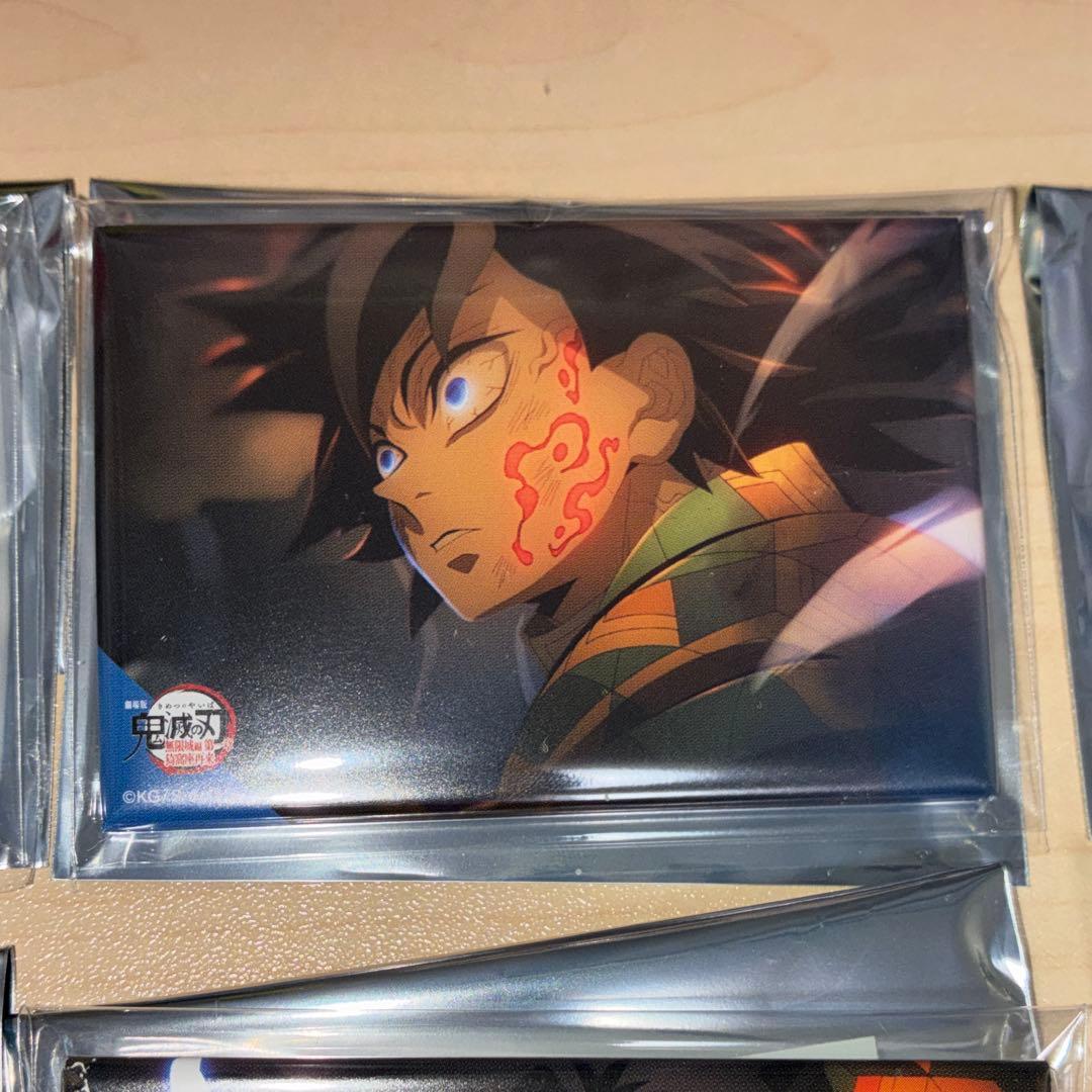 冨岡義勇 全方位コレクション缶バッジ ×7