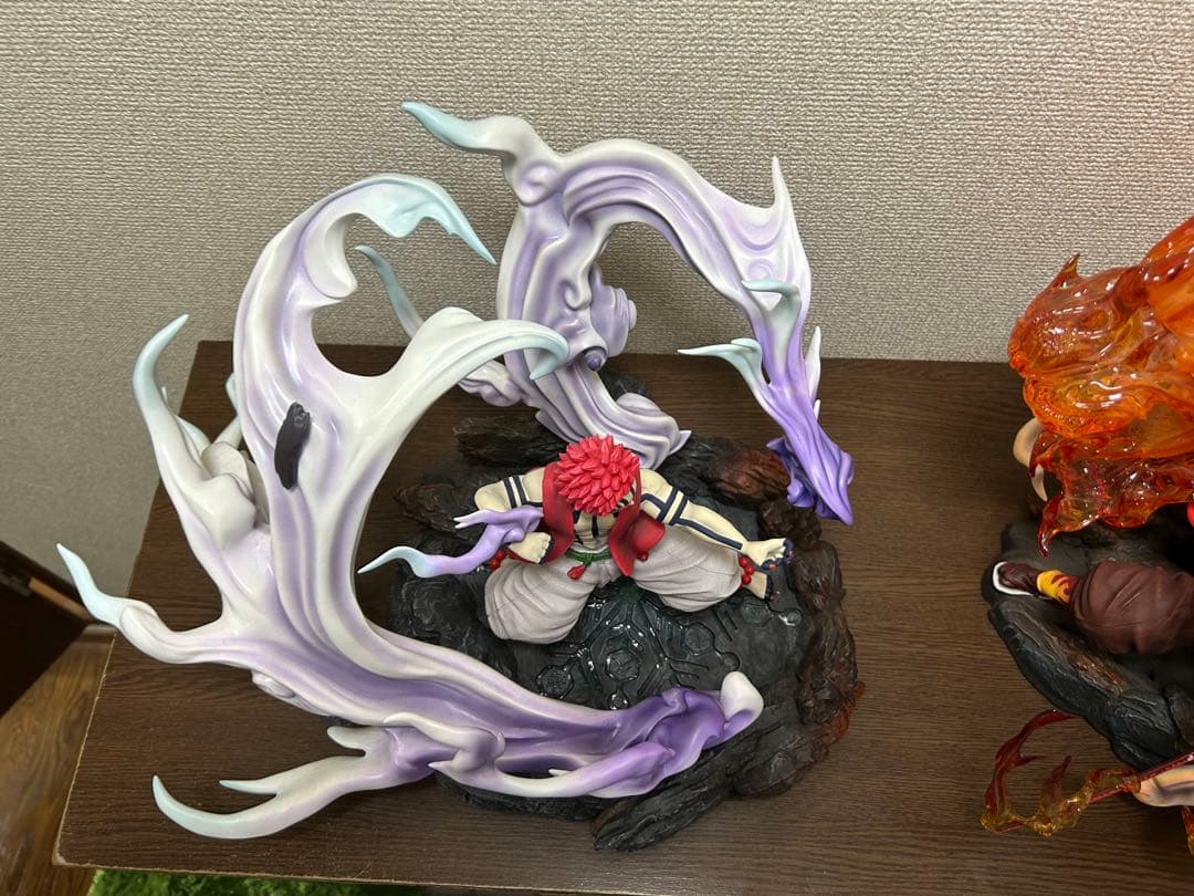 煉獄さんと猗窩座のフィギュアセット。ガレージキット