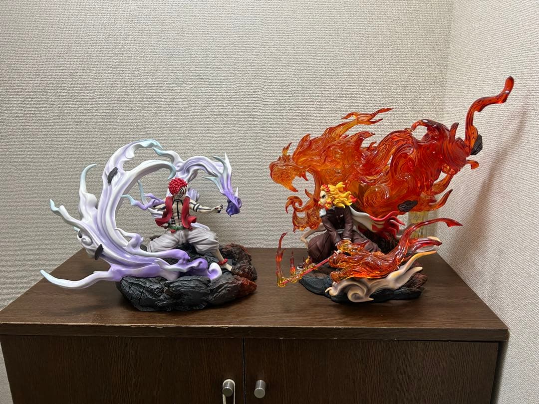 煉獄さんと猗窩座のフィギュアセット。ガレージキット