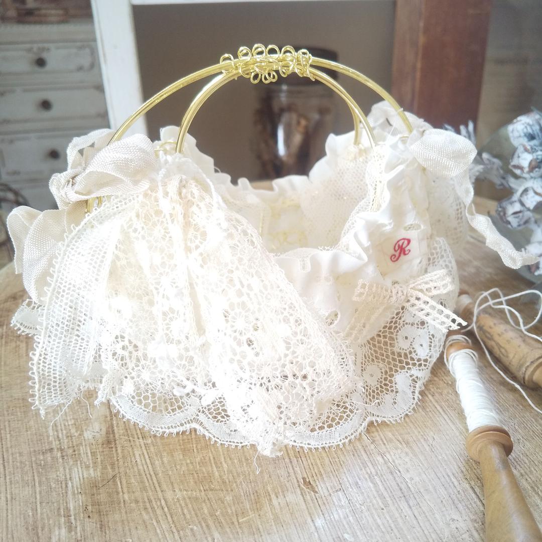 **小さなワイヤーレースかご♡**