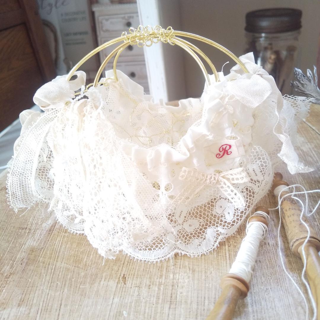 **小さなワイヤーレースかご♡**