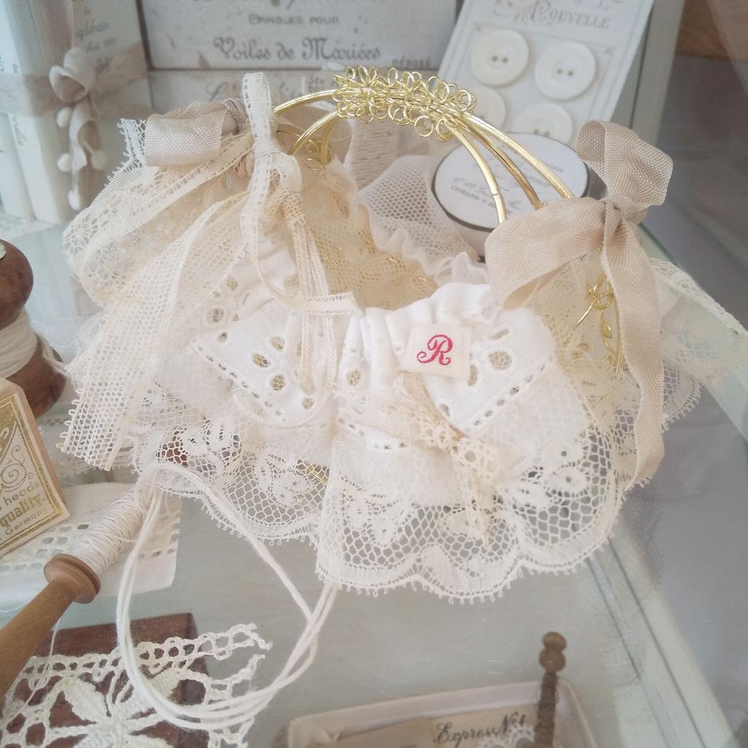 **小さなワイヤーレースかご♡**