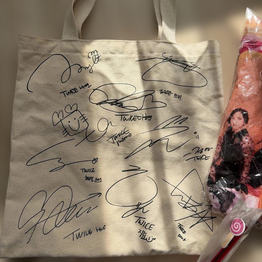 アイドル TWICE 1st Anniversary Goods