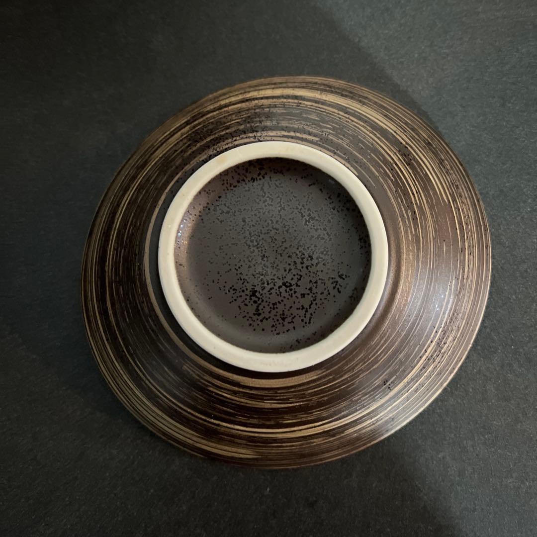 【美濃焼／たわみ鉢・深皿】金彩・渦巻き・刷毛目／和食器・来客・おもてなし