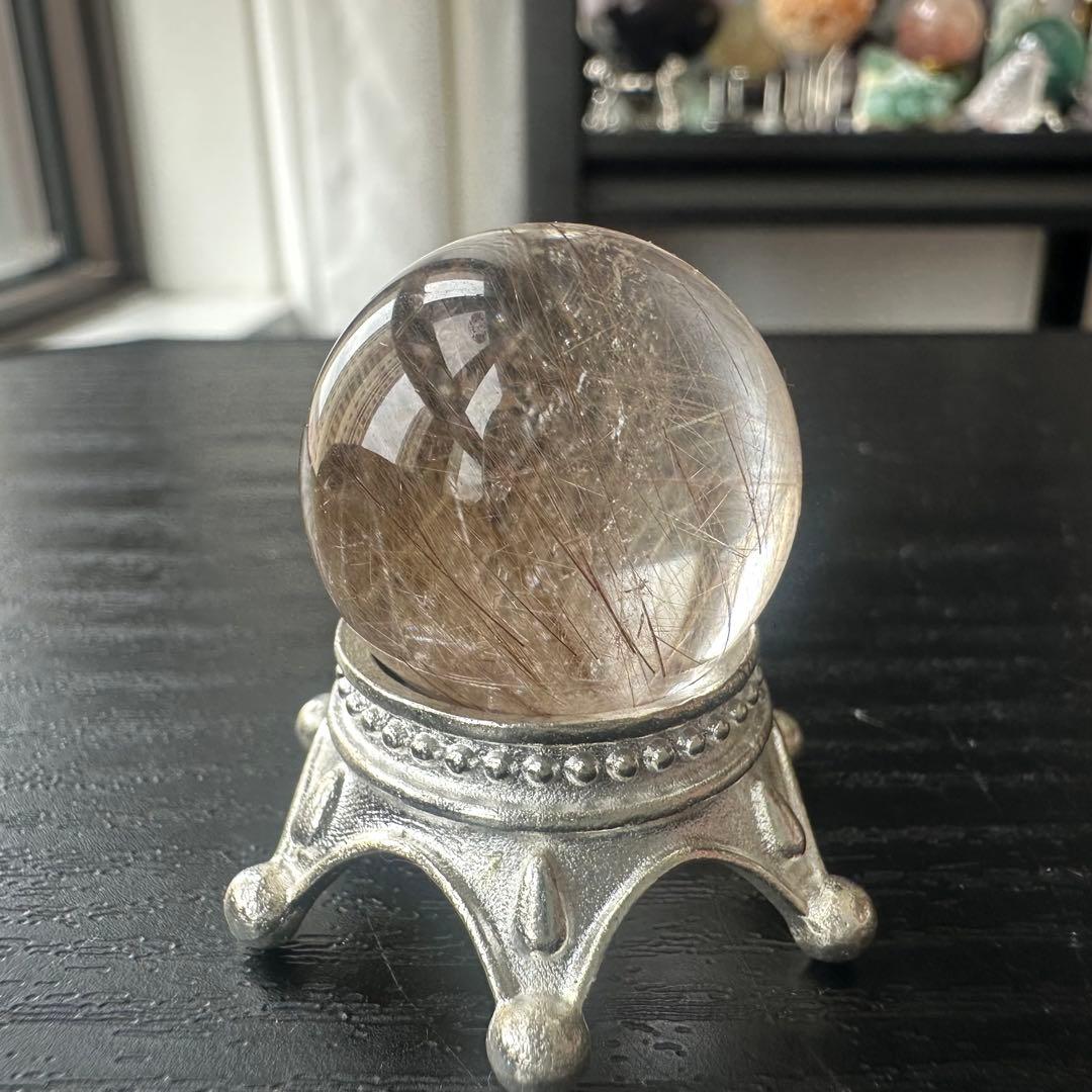 天然石ルチルクォーツのスフィア　丸玉　置物NO.050505