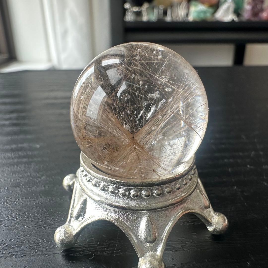 天然石ルチルクォーツのスフィア　丸玉　置物NO.050505