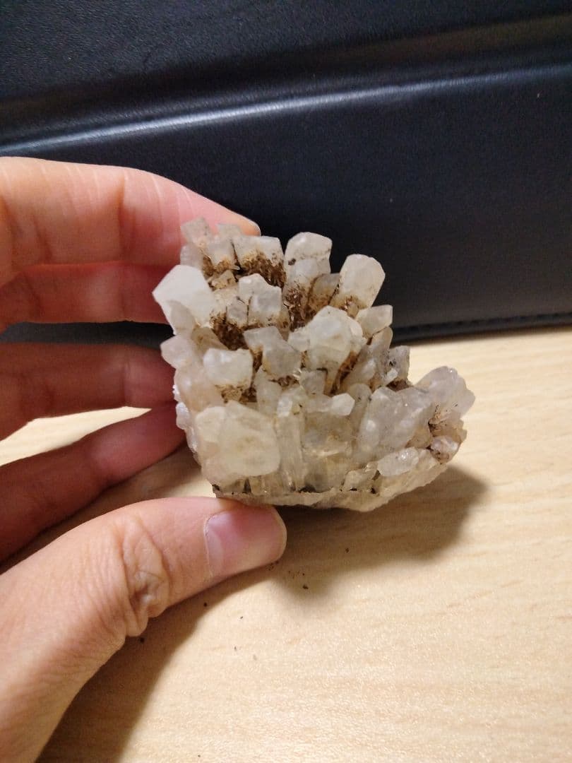 秋田県荒川鉱山水晶　国産鉱物　天然水晶　国産鉱物　番号1