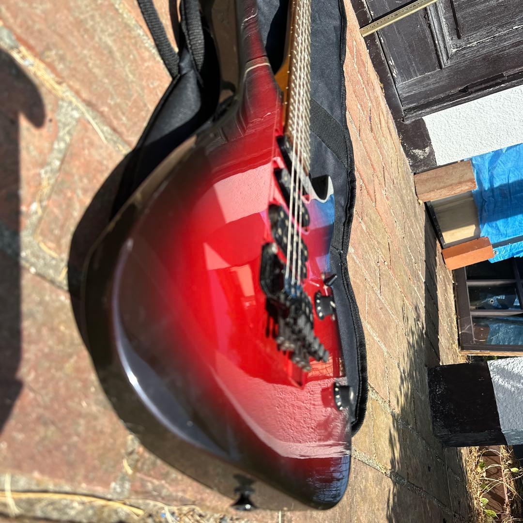 R*d様 Charvel エレキギター レッドグラデーション