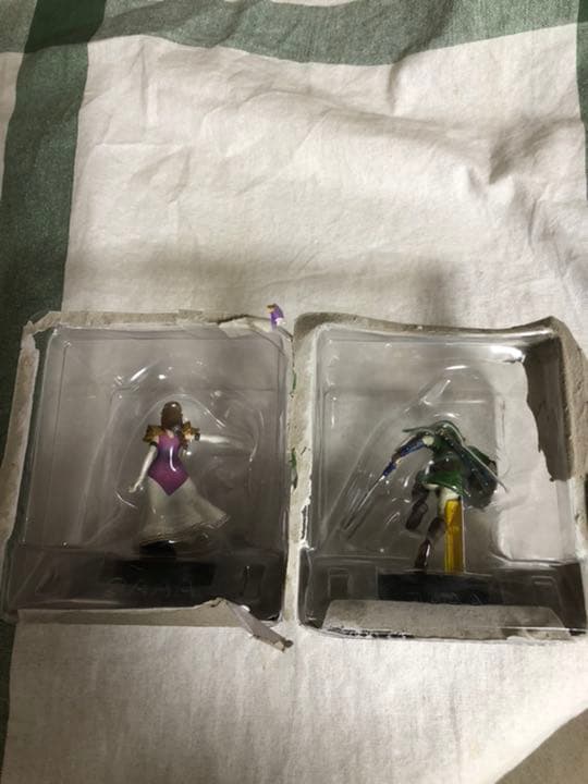 美品アミーボ amiibo 廃盤　Nintendoゼルダの伝説　リンク　ゼルダ姫