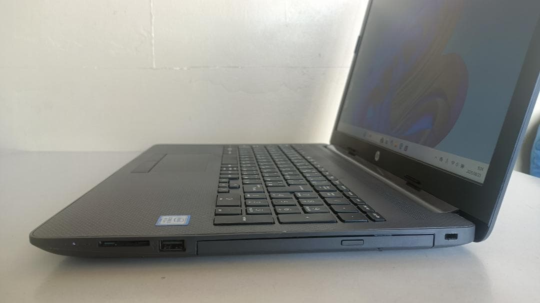 HP ノートパソコン 第八世代 Core i3 SSD128G メモリ8G