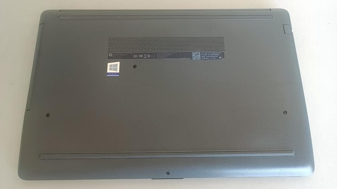 HP ノートパソコン 第八世代 Core i3 SSD128G メモリ8G