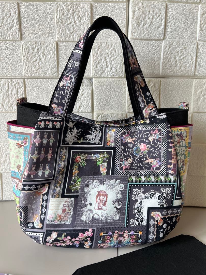 【ジョリーフルール】　トイトイ幸せのハンカチーフ柄　チューリップバッグ　S 2色