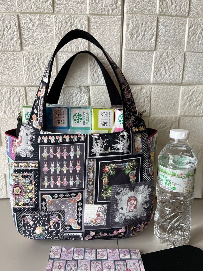 【ジョリーフルール】　トイトイ幸せのハンカチーフ柄　チューリップバッグ　S 2色