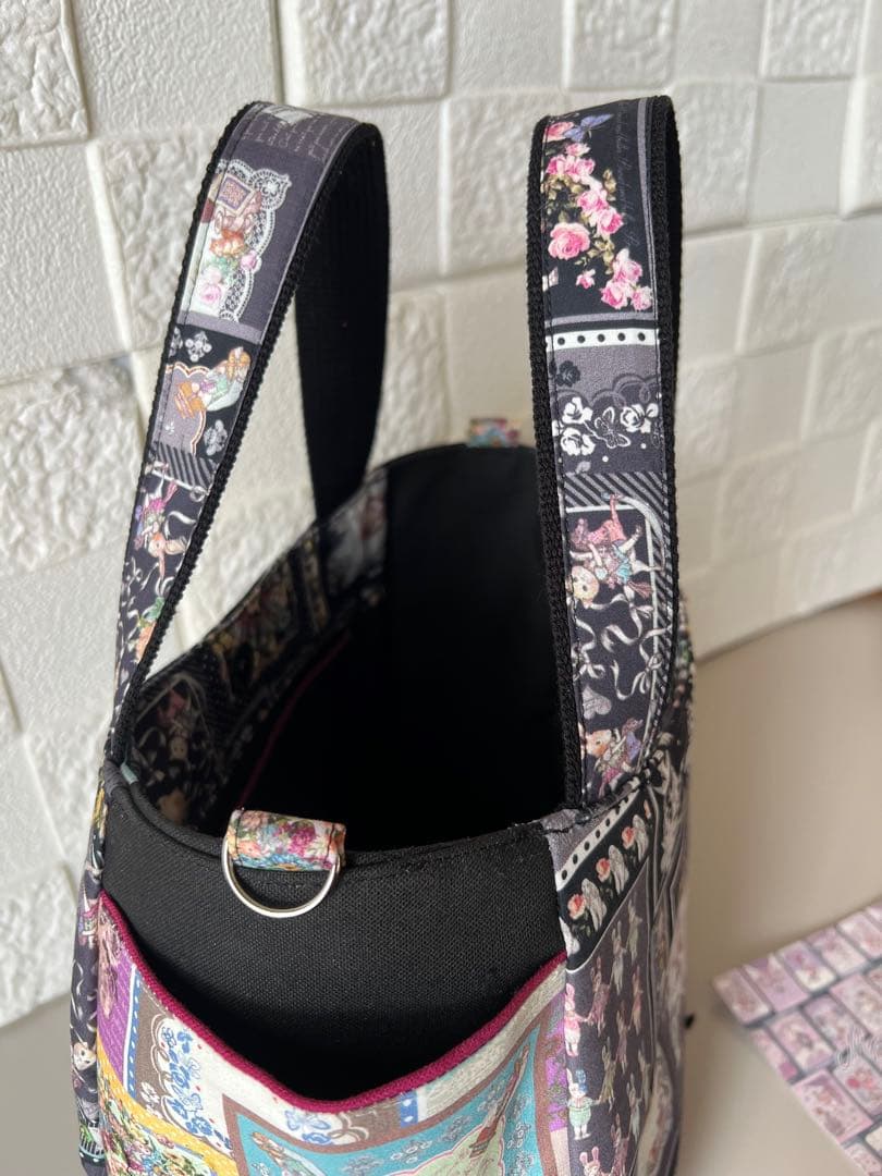 【ジョリーフルール】　トイトイ幸せのハンカチーフ柄　チューリップバッグ　S 2色