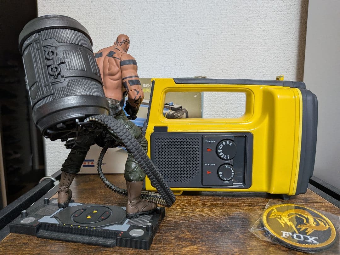 バルカンレイヴン MGS マクファーレントイズ 懐中電灯 メタルギア