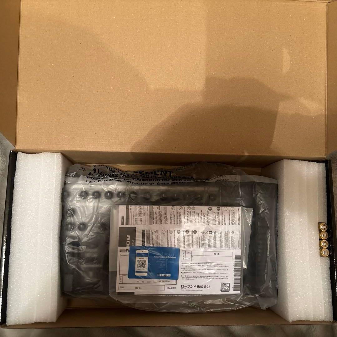 【極美品】 BOSS ME-90 ギター用マルチエフェクター