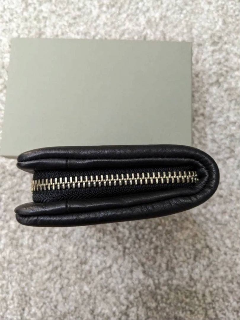 新品VIA DOAN ラウンドファスナー財布