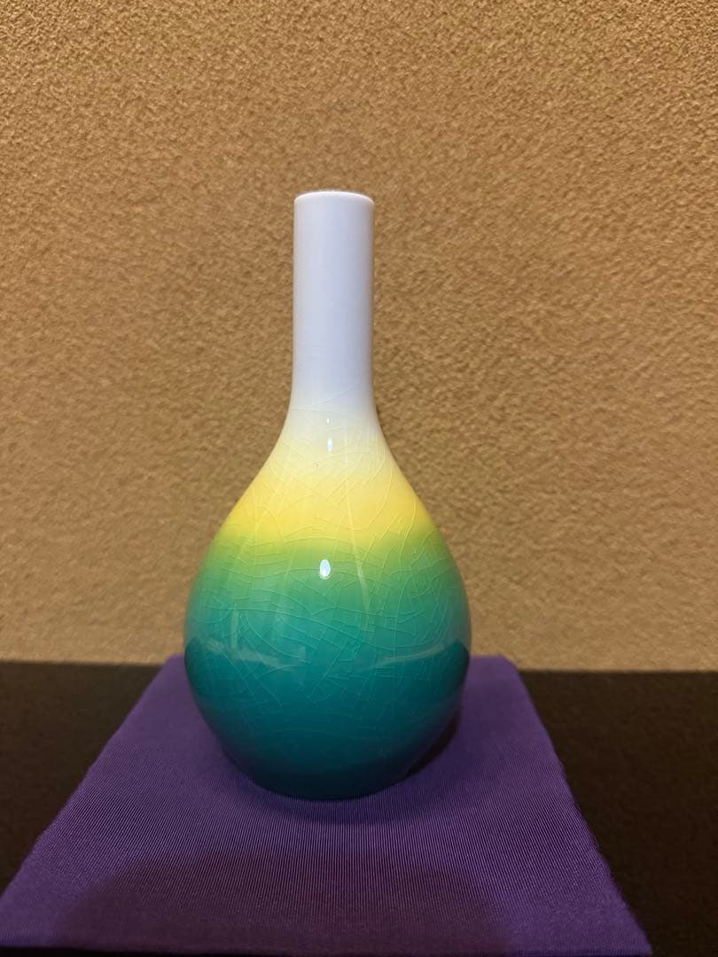 四代徳田八十吉　花入　瑞穂　共箱