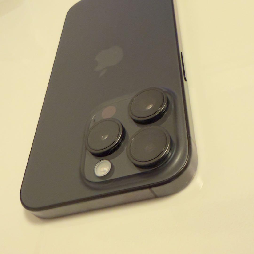 【訳あり美品】iPhone 15 Pro 512GB SIMフリー おまけ付き