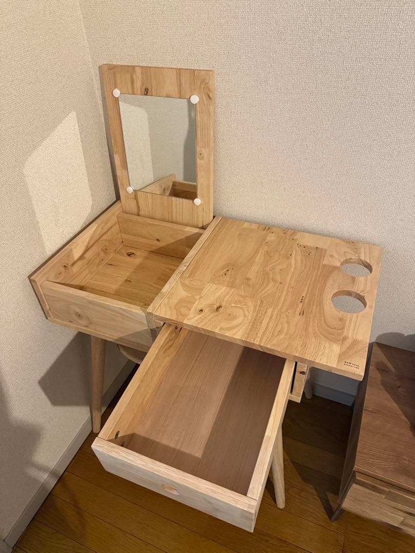 千葉県市川市へ取りに来てくださる方！木製ドレッサー・鏡台（ミラー付き）、椅子付き