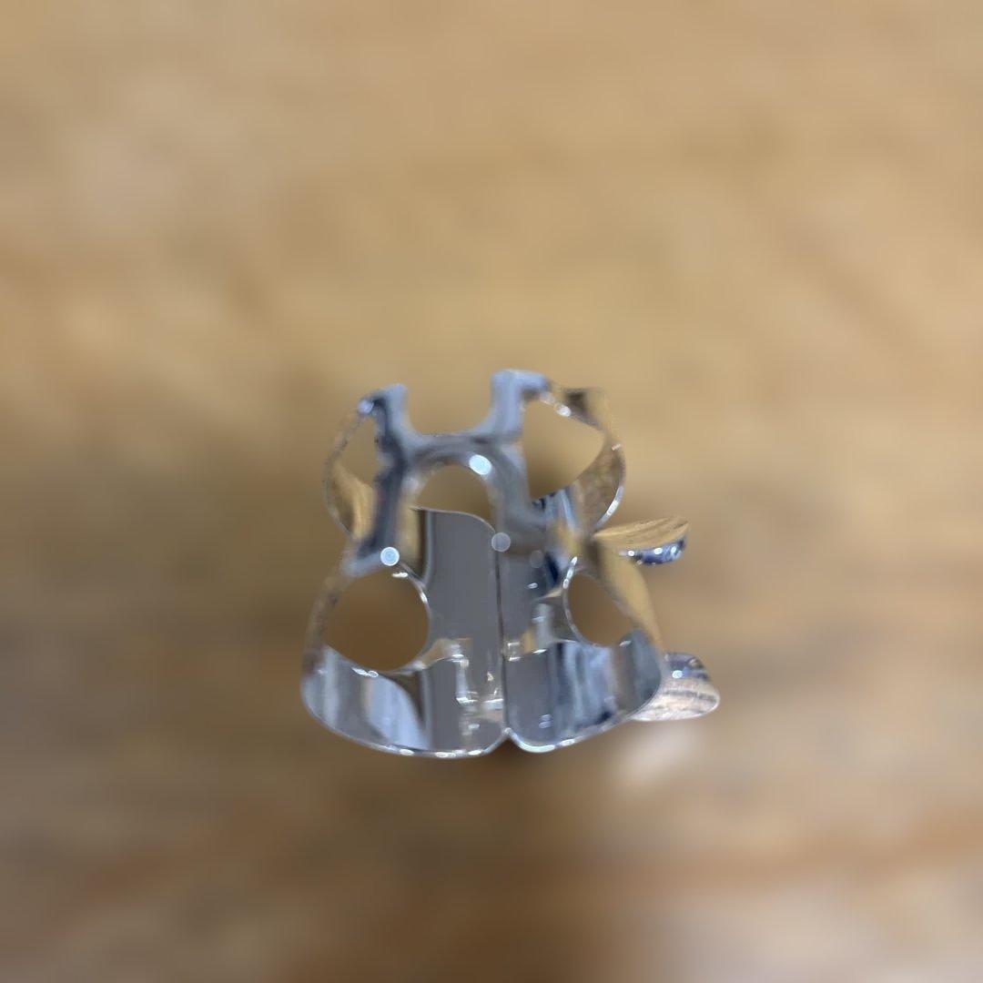 ハリソン　アルトサックスリガチャー