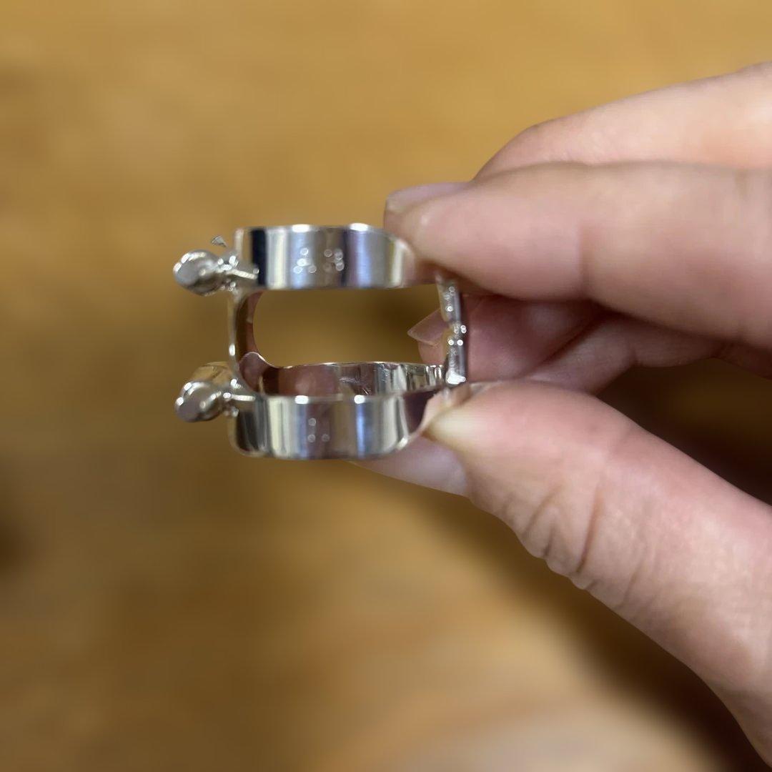 ハリソン　アルトサックスリガチャー