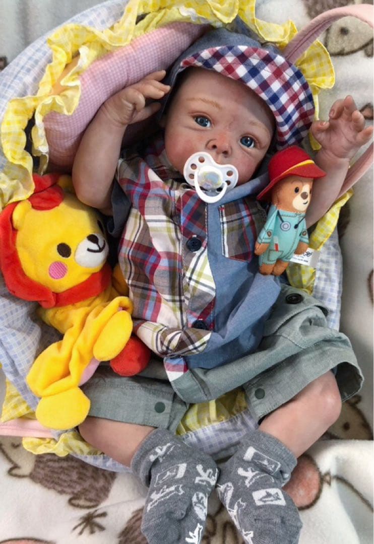 ♡Audrey by Adrie Stoete リボーンドール