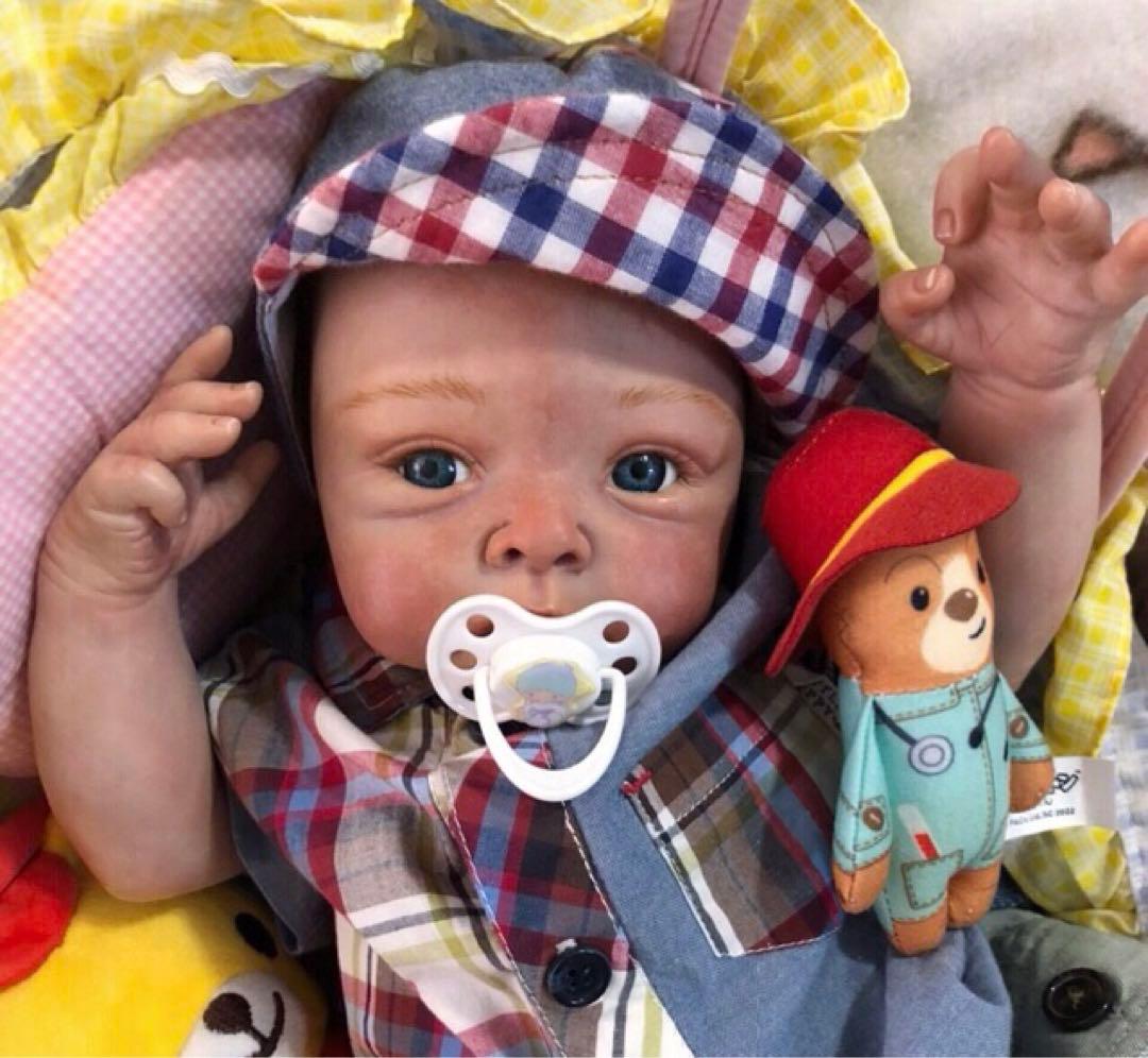 ♡Audrey by Adrie Stoete リボーンドール