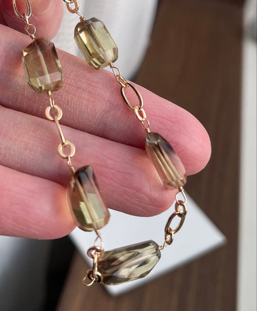 綺麗なバイカラーレモンスモーキーのブレスレット14kgf