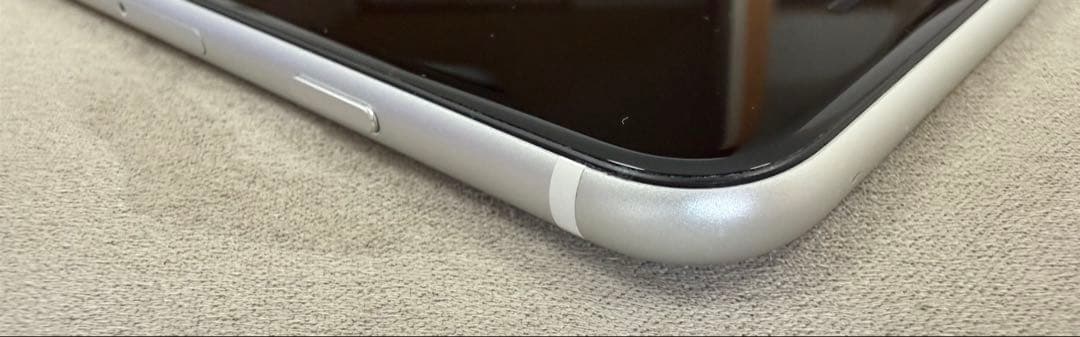 Apple iPhone SE2 第2世代 64GB バッテリー100%