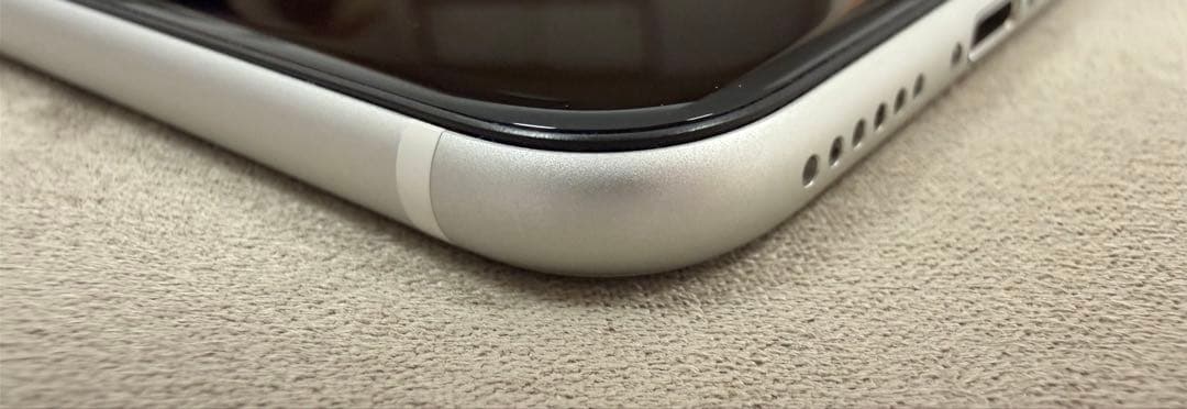 Apple iPhone SE2 第2世代 64GB バッテリー100%