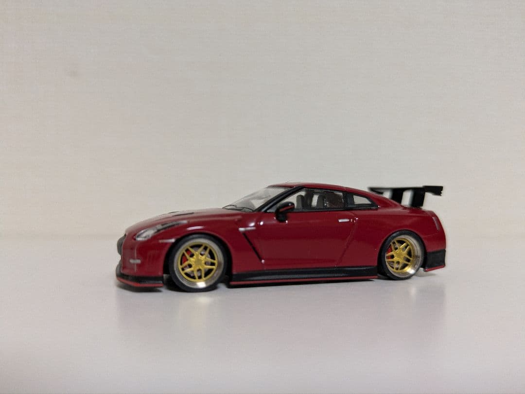 京商1/64 R35 GTRカスタム