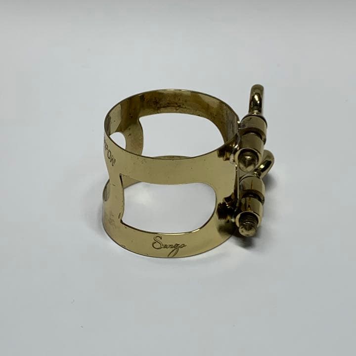 Buffet Crampon Senzo付属リガチャー