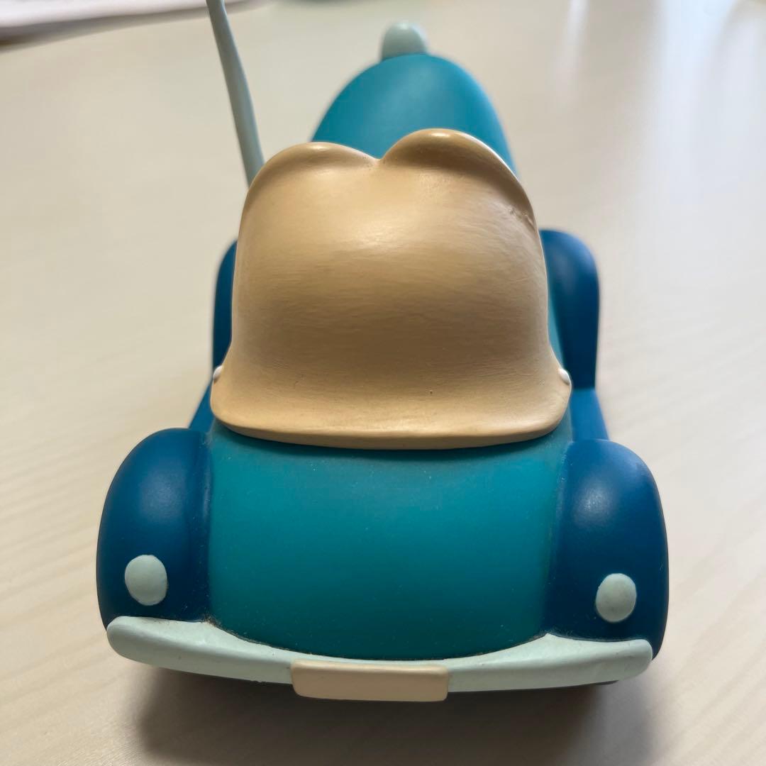 メディコムトイ　VCD 青い自動車　スージー　ディズニー