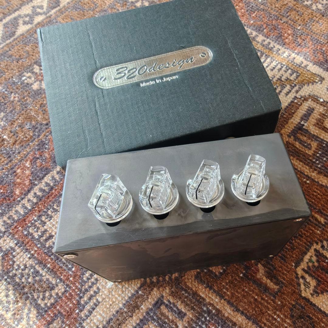 320design Brown Feather ギターエフェクター