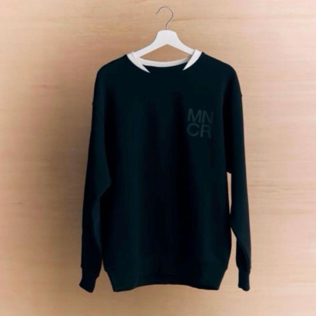 BTS MONOCHROME クルーネックシャツ 黒 Mフォトカード付き