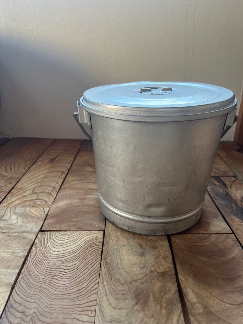 レトロ　給食アルミケース丸型　１０Ｌ