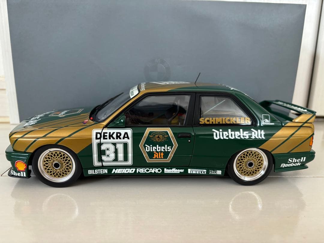  M3 E30 German Touring 1990 ミニチャンプス18
